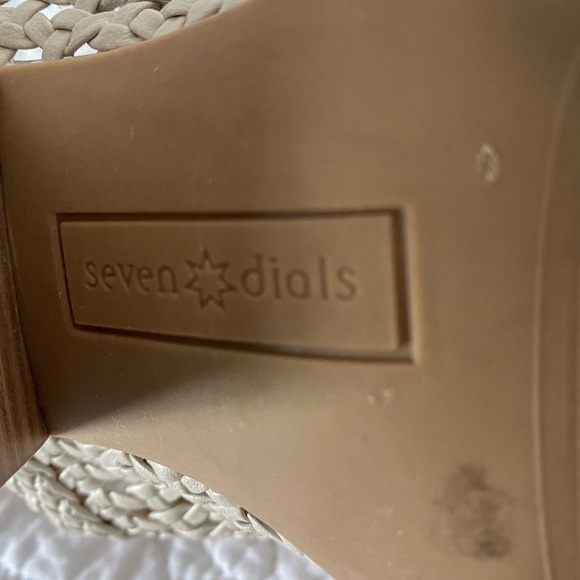 Tan cream slip on mule heel weave - Picture 4 of 8